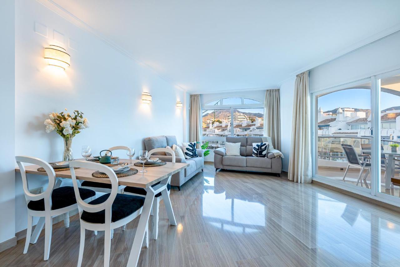Atico Puerto Marina First Island With Sea Views And Rooftop Pool Benalmádena Extérieur photo